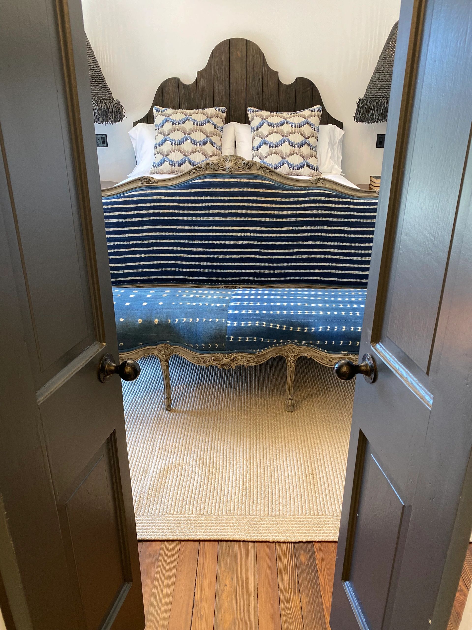 Room 204 detail